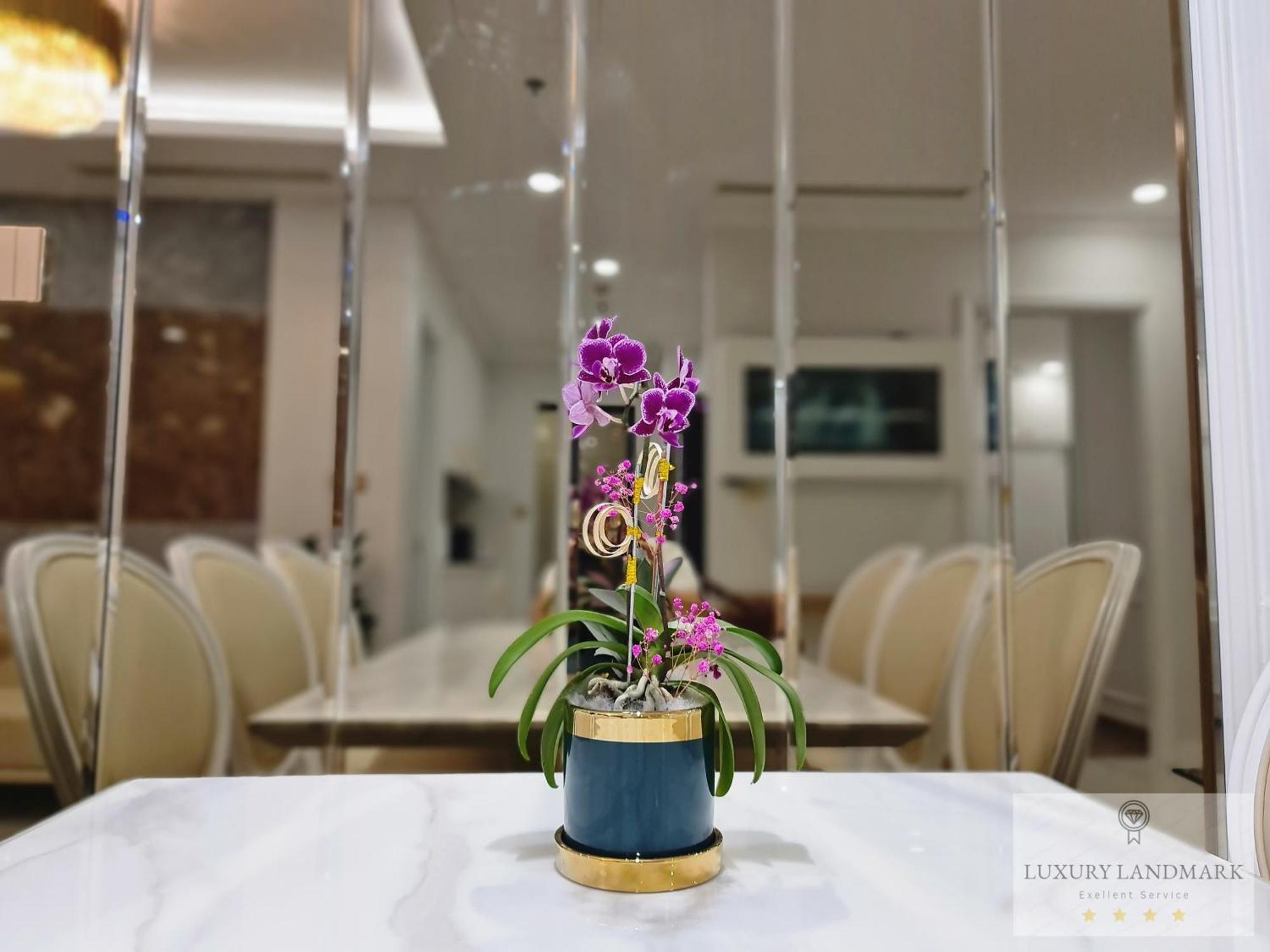 Sky Park Apartment - Vinhomes Central Park Хошимин Екстериор снимка