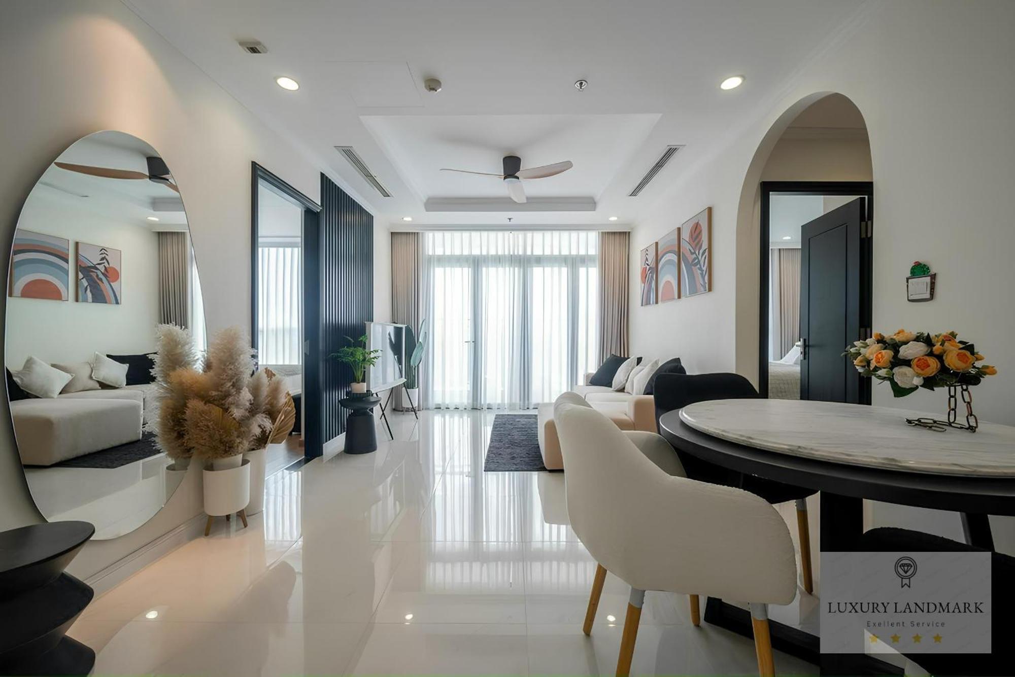 Sky Park Apartment - Vinhomes Central Park Хошимин Екстериор снимка